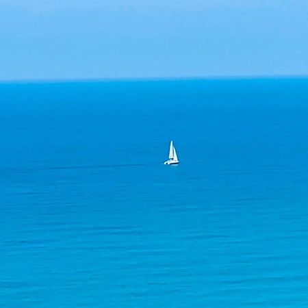 Blue In The Sea Διαμέρισμα Νετάνια Εξωτερικό φωτογραφία
